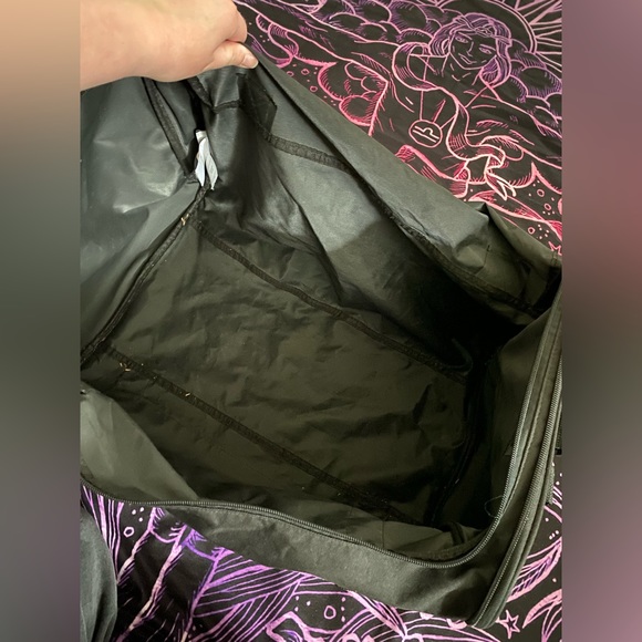 EUC Disney Parks Walt Disney World Mickey 1971 Vintage Red and Black Duffel Bag - Picture 7 of 9